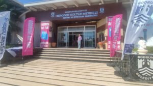 BODRUM ART FAIR 2022 Gallery 25 Bodrum Art fair 2022 photo and video gallery Maral Delara Najmeh Delara 19 - Najmeh Delara