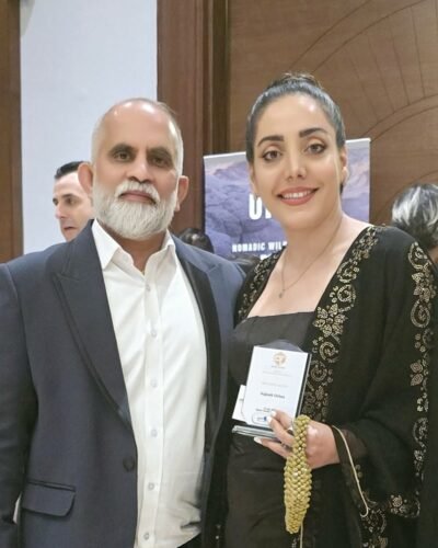 Award of Artistic Excellence 5 Best Artist Sketch award at the Dream International Fashion League 2 najmeh delara 4 - Najmeh Delara